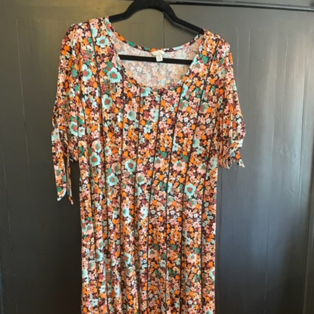Cato Flowered, short sleeved dress